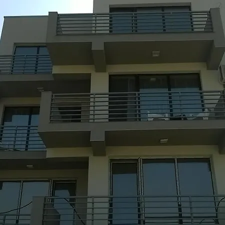 Cezar Apartment *